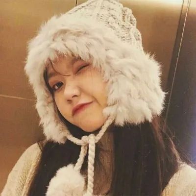 风格各异的真人女生头像