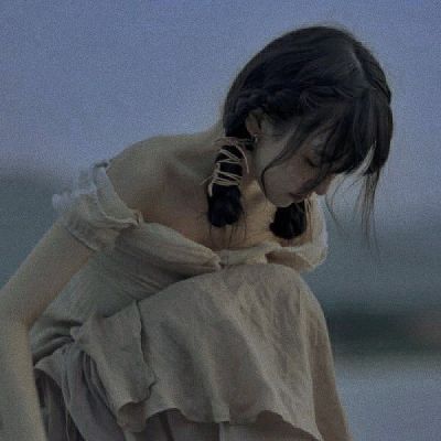 高质量氛围头像女生真人高清图片