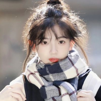 高质量女生头像精选ins风格图片