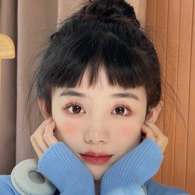 女生ins头像高质量真人图片