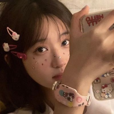 风格各异的真人女生头像