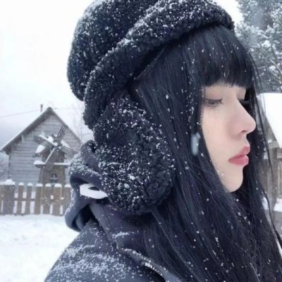 下雪氛围感拉满的专属头像