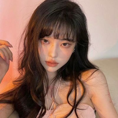 女生ins头像高质量真人图片