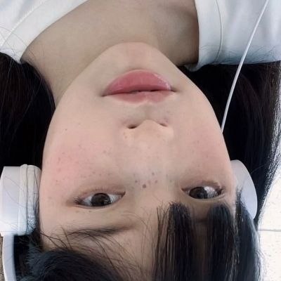 女生手机头像简单气质真人图片