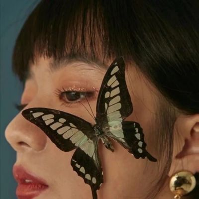 2025年爆款微信超好看的女生头像