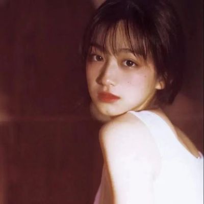 氛围感女头像真人