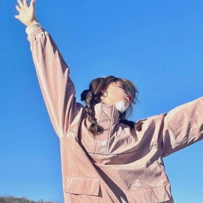 女生ins头像高质量真人图片