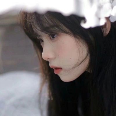 冬季头像真人温柔女生高清图片