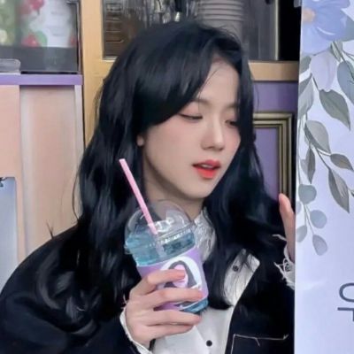 高质量女生头像精选ins风格图片