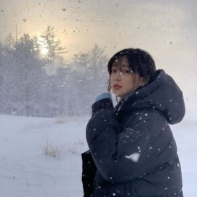 下雪氛围感拉满的专属头像