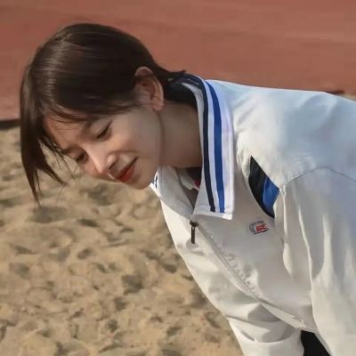 ins头像高级小众甜妹真人图片