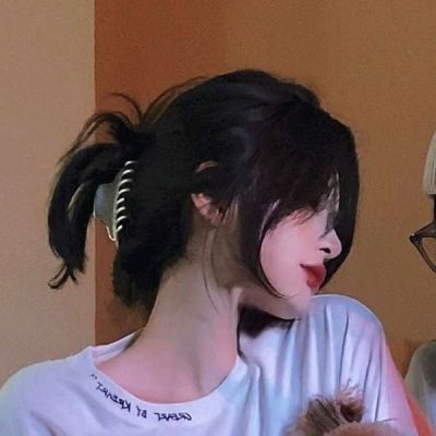 氛围感拉满的一对两张浪漫真人情头