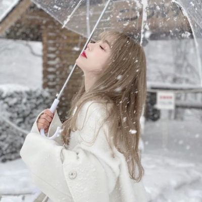 下雪氛围感拉满的专属头像