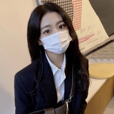 2025年潮流女生头像
