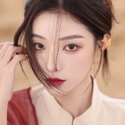 超美女生头像