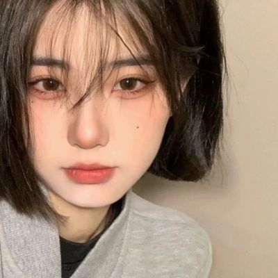 适配各种社交平台的真人女头像
