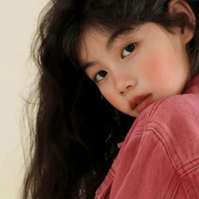 适配各种社交平台的真人女头像