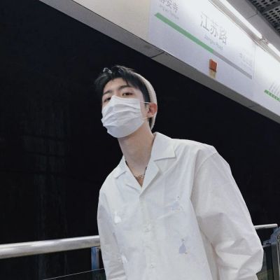 干净帅气男生头像