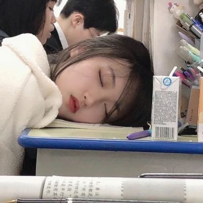 写满困意的搞笑女头