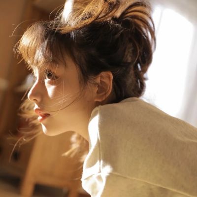 超美女生头像