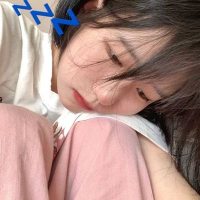 写满困意的搞笑女头
