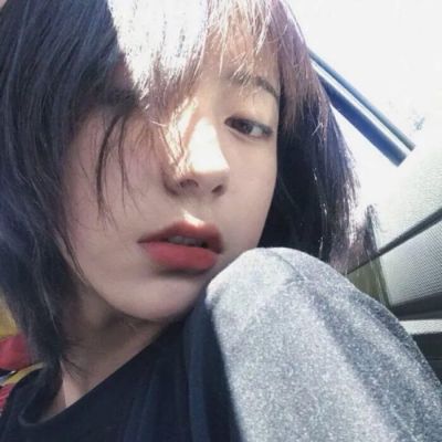 清新文艺可爱女头