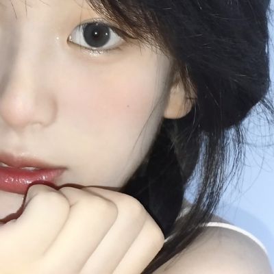 清新文艺可爱女头