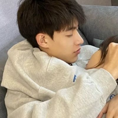 2026热门真人一对两张情侣头像