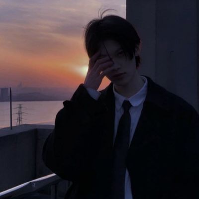 2026热门男生真人头像