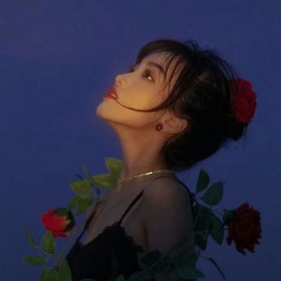 浪漫意境女生头像图片