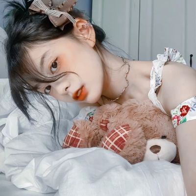 2026热门女生真人网图头像