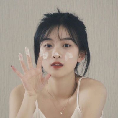 温柔又俏皮的可爱风真人女头