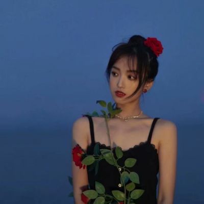 浪漫意境女生头像图片