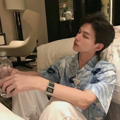 冷漠酷帅真人男生头像