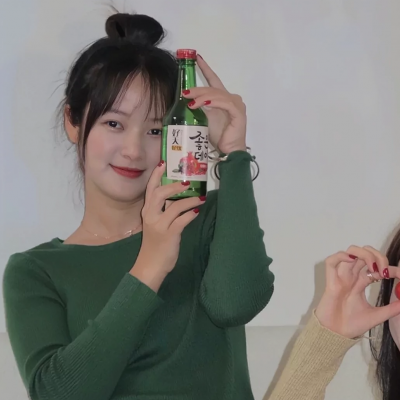 2026年超火真人闺蜜头像