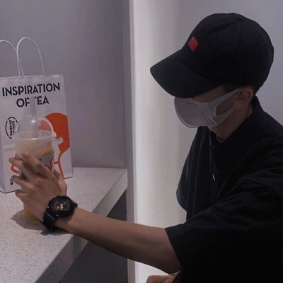 2026热门男生真人头像