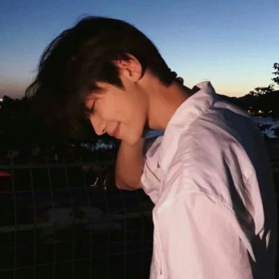 冷漠酷帅真人男生头像