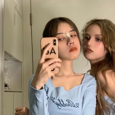 热门ins闺蜜恩典女头