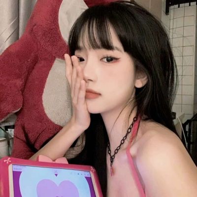 2026热门女生真人网图头像