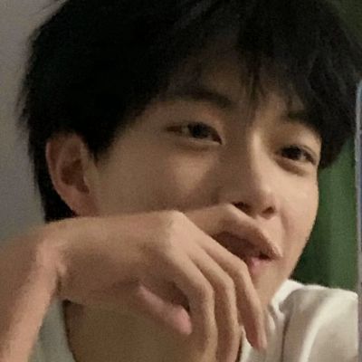 氛围感十足的帅气男生真人头像