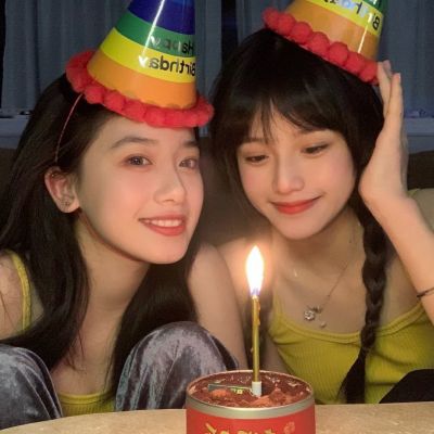 热门ins闺蜜恩典女头