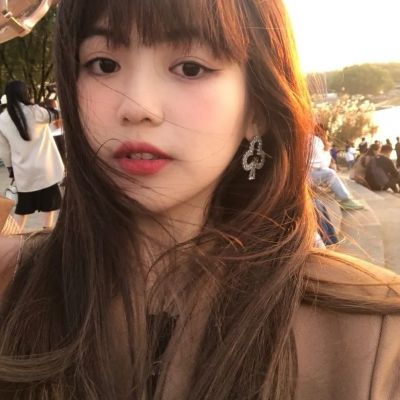 ins意境女生头像