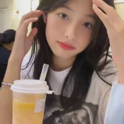 高质量潮流女生头像真人图片