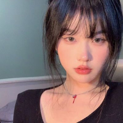 纯欲风真人女生头像ins风格图片