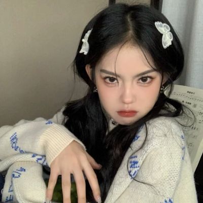 女生头像ins真人气质