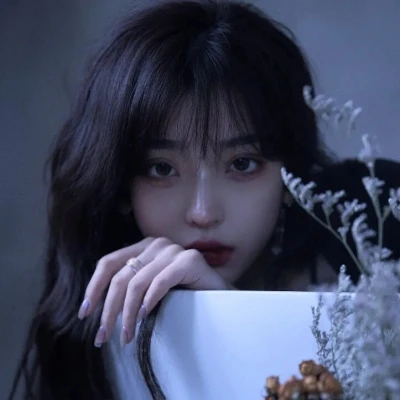 氛围感真人优质女生头像图片