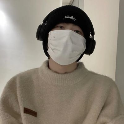 真人帅气冷淡风男生头像图片