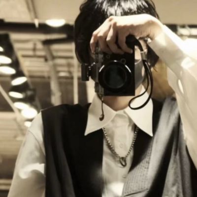 复古风格头像高级小众男生高清图片