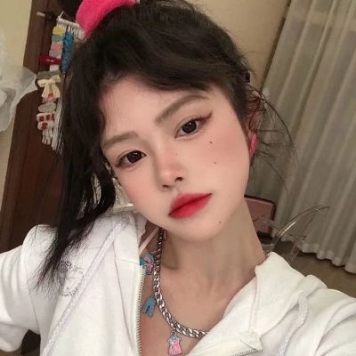 ins真人女头高级时尚图片