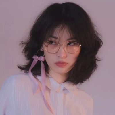 氛围感真人优质女生头像图片